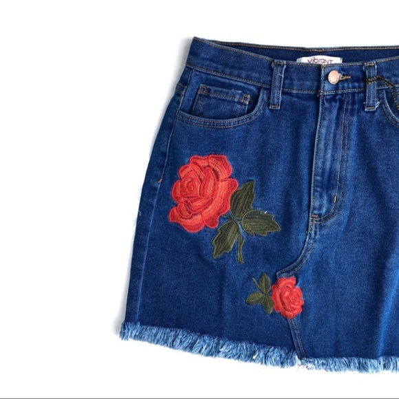 "Yelle" Rose Embroidered Highwaist Denim Skirt, M - Picture 8 of 8
